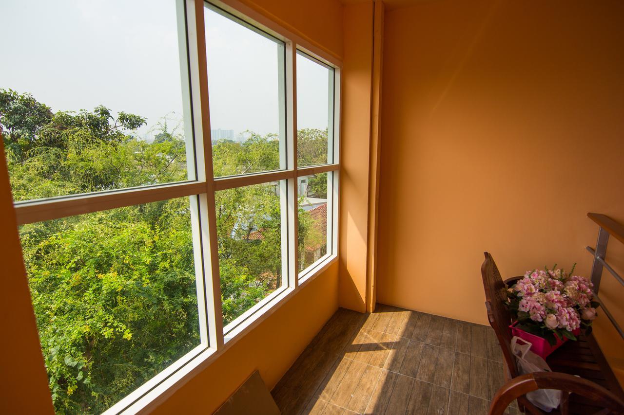 Bann In Suan Apartment Банкок Екстериор снимка