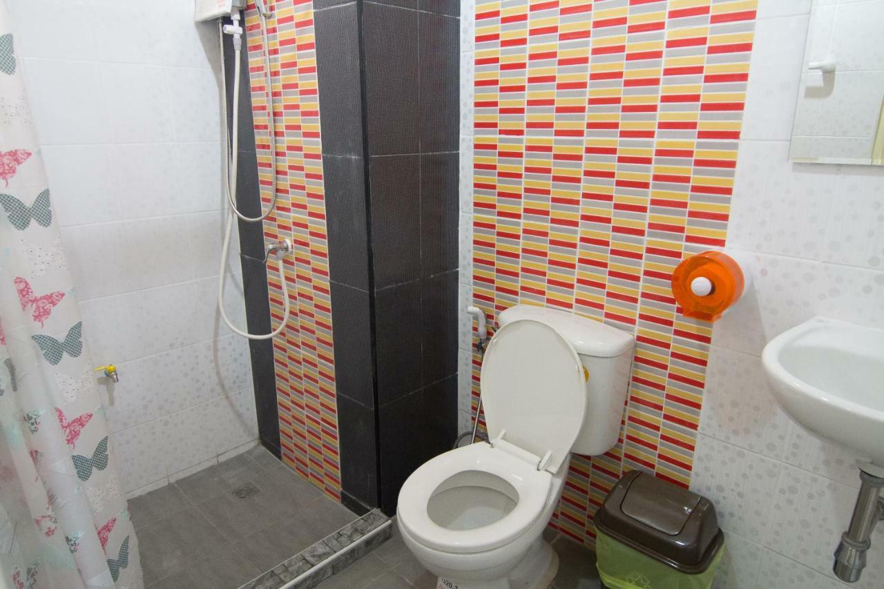 Bann In Suan Apartment Банкок Екстериор снимка