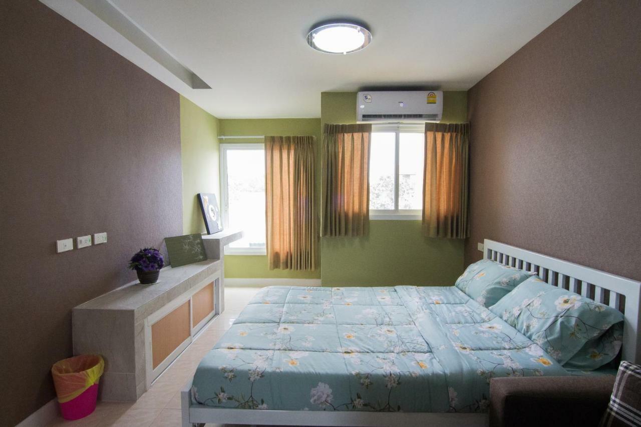 Bann In Suan Apartment Банкок Екстериор снимка